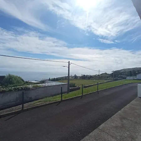 Oceanview Apartment Lajes das Flores